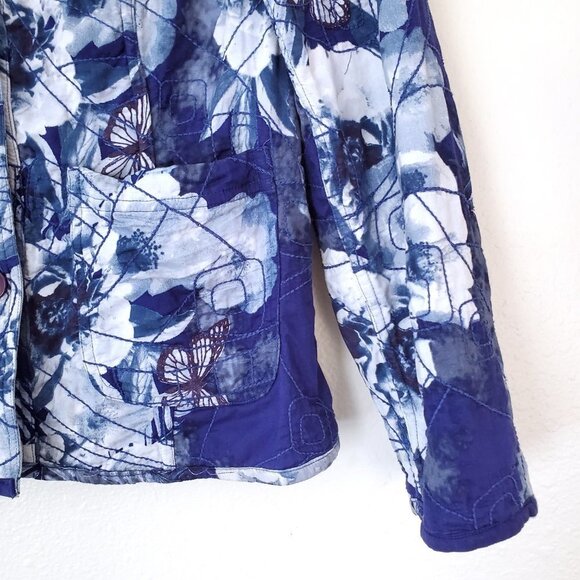 Quilted Barn Jacket, Shacket Reversible Bomber Jacket, Front Patch Pockets - Picture 3 of 14